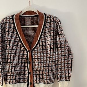 Cute cardigan brown white and black